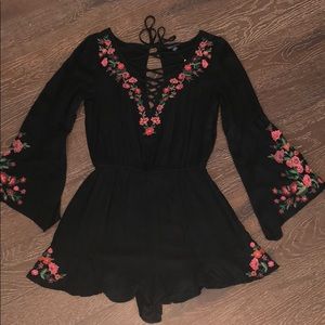 NEW WITH TAGS. American eagle romper